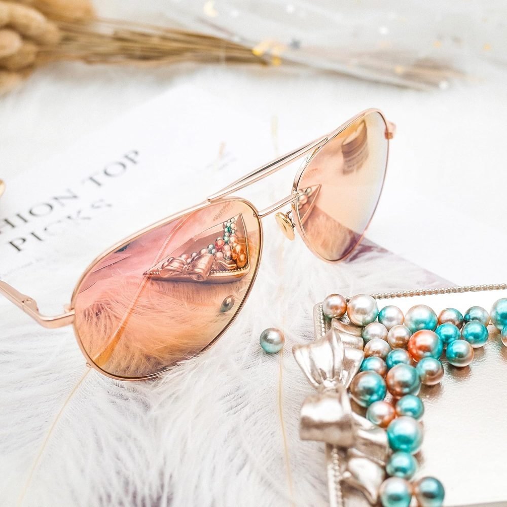 Women's Lightweight Oversized Aviator Sunglasses - Classic Style Polarized Lens - Image 2